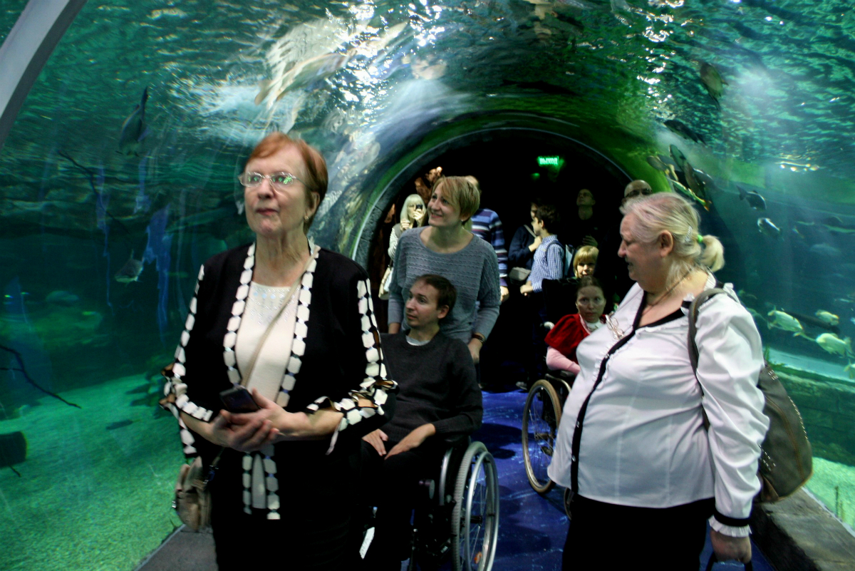 Volunteers and the Family Council organized a visit to the aquarium Moscow-City.